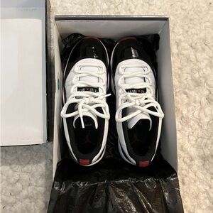Air Jordan 11 Retro low “Concord Bred”